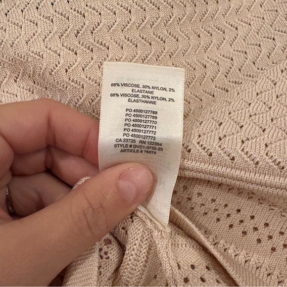 Babaton Aritzia Cream Textured Sleeveless Crop Top XXS - Picture 6 of 6